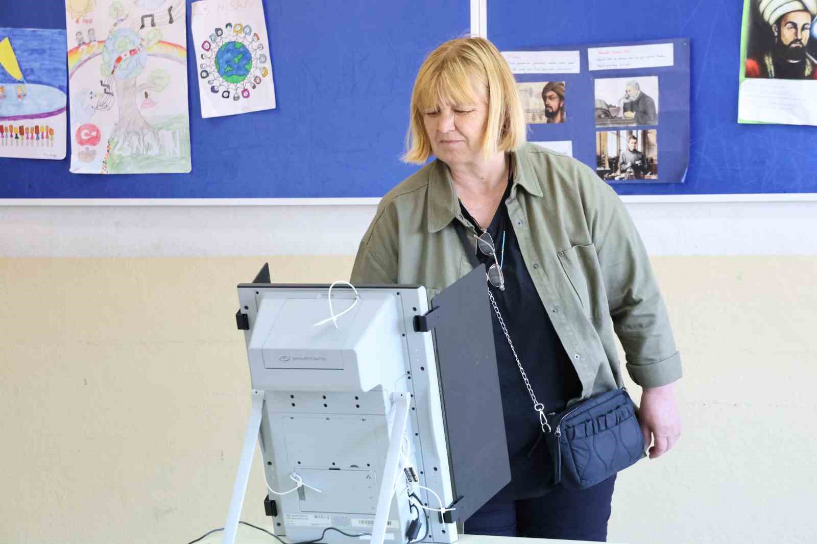 Çifte Vatandaşlar Sandık Başına Gitti