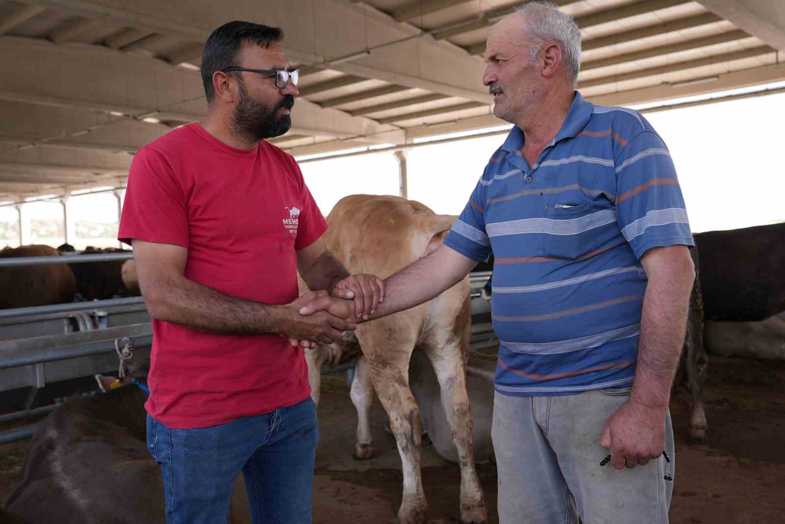 Bayram Günü Vatandaşlara Hizmet